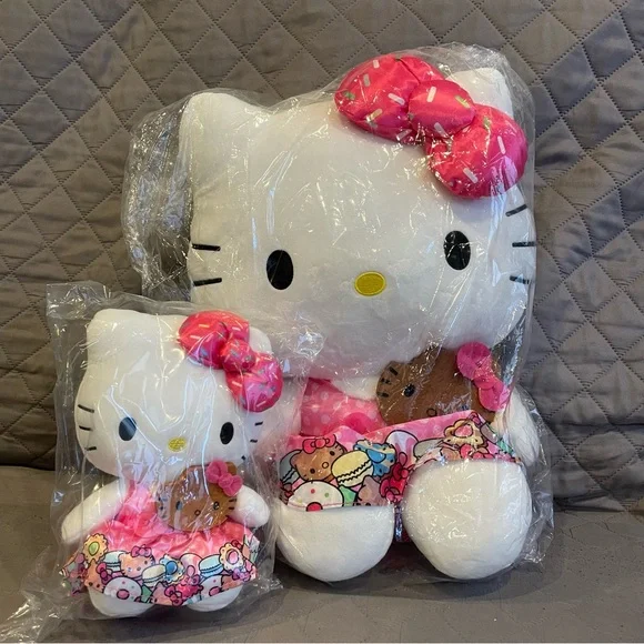 NWT hello kitty cafe plushie set - Picture 2 of 5